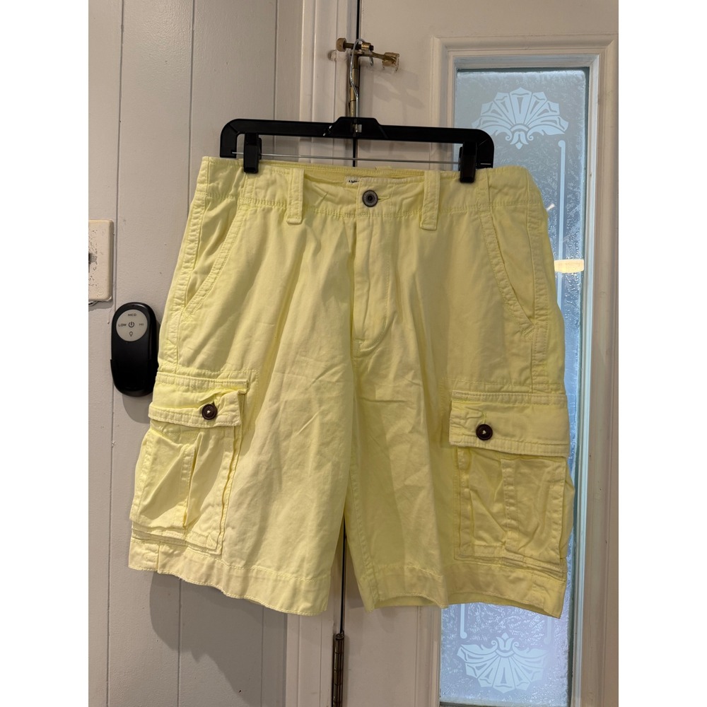 American Eagle Outfitters Classic Cargo Shorts Yellow Mens 34 Below The Knee